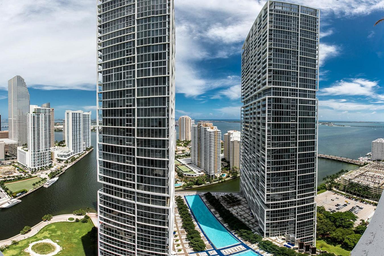 Luxurious Condo At Icon With Views Miami Kültér fotó