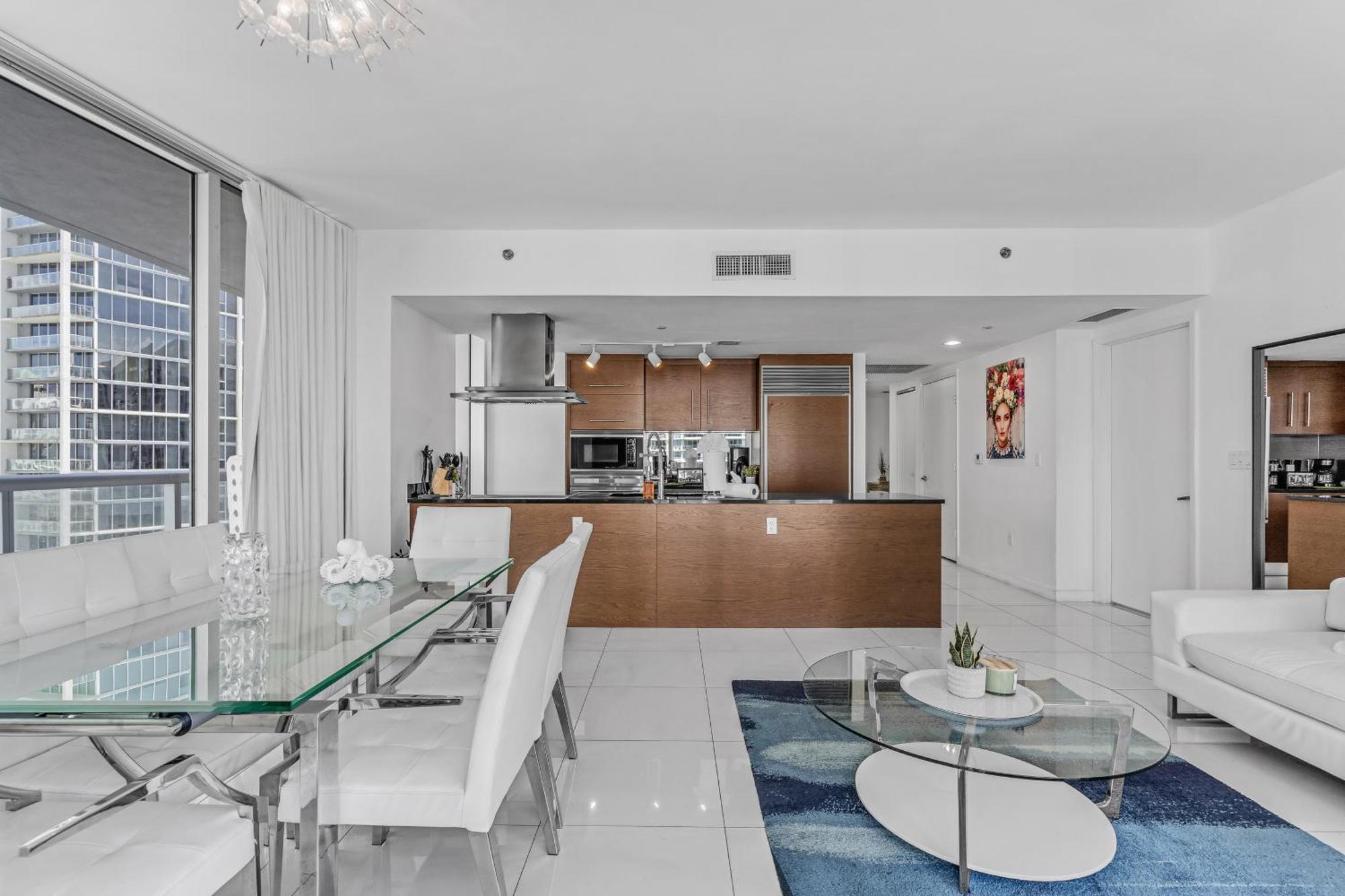 Luxurious Condo At Icon With Views Miami Kültér fotó