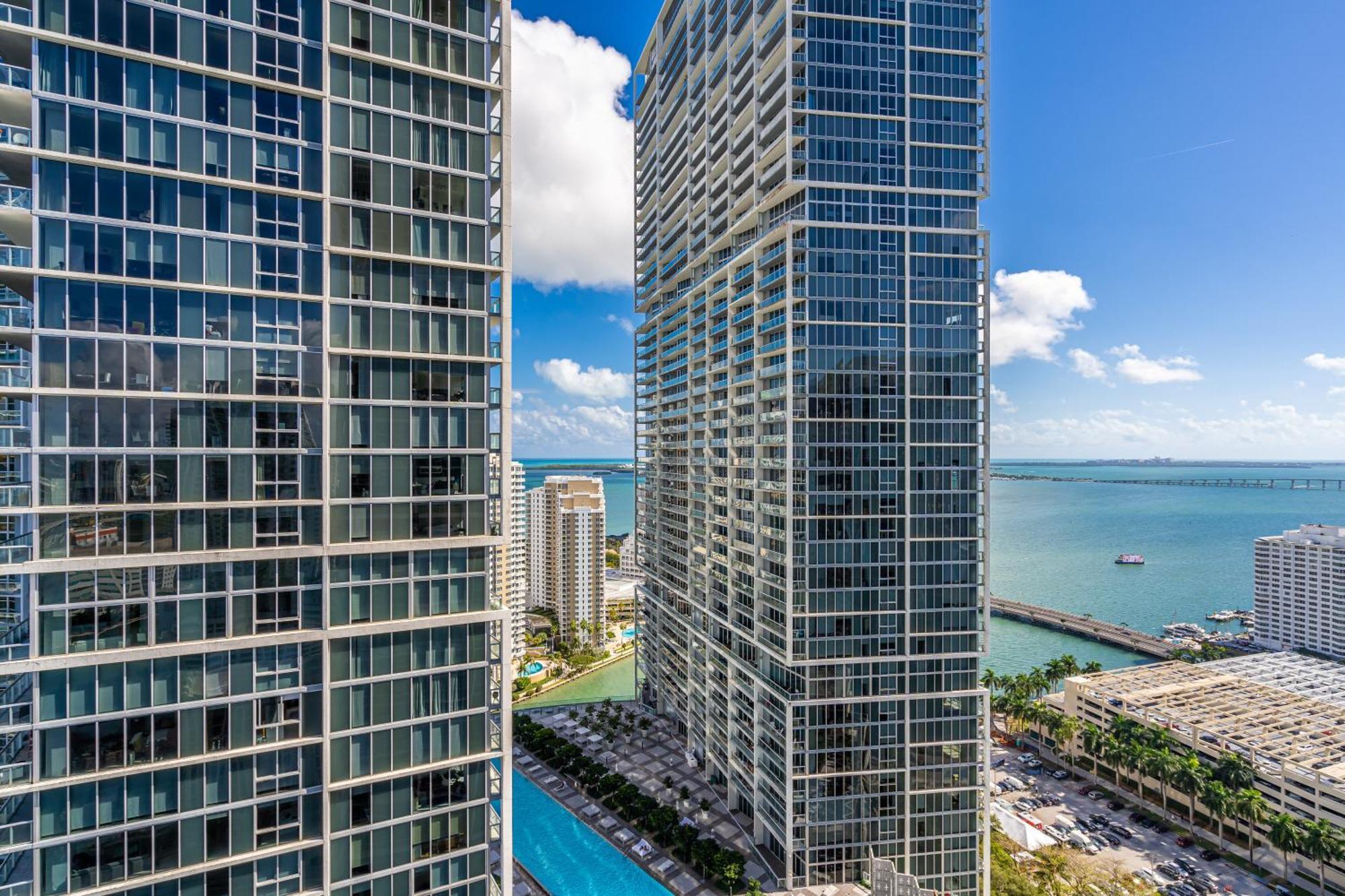 Luxurious Condo At Icon With Views Miami Kültér fotó