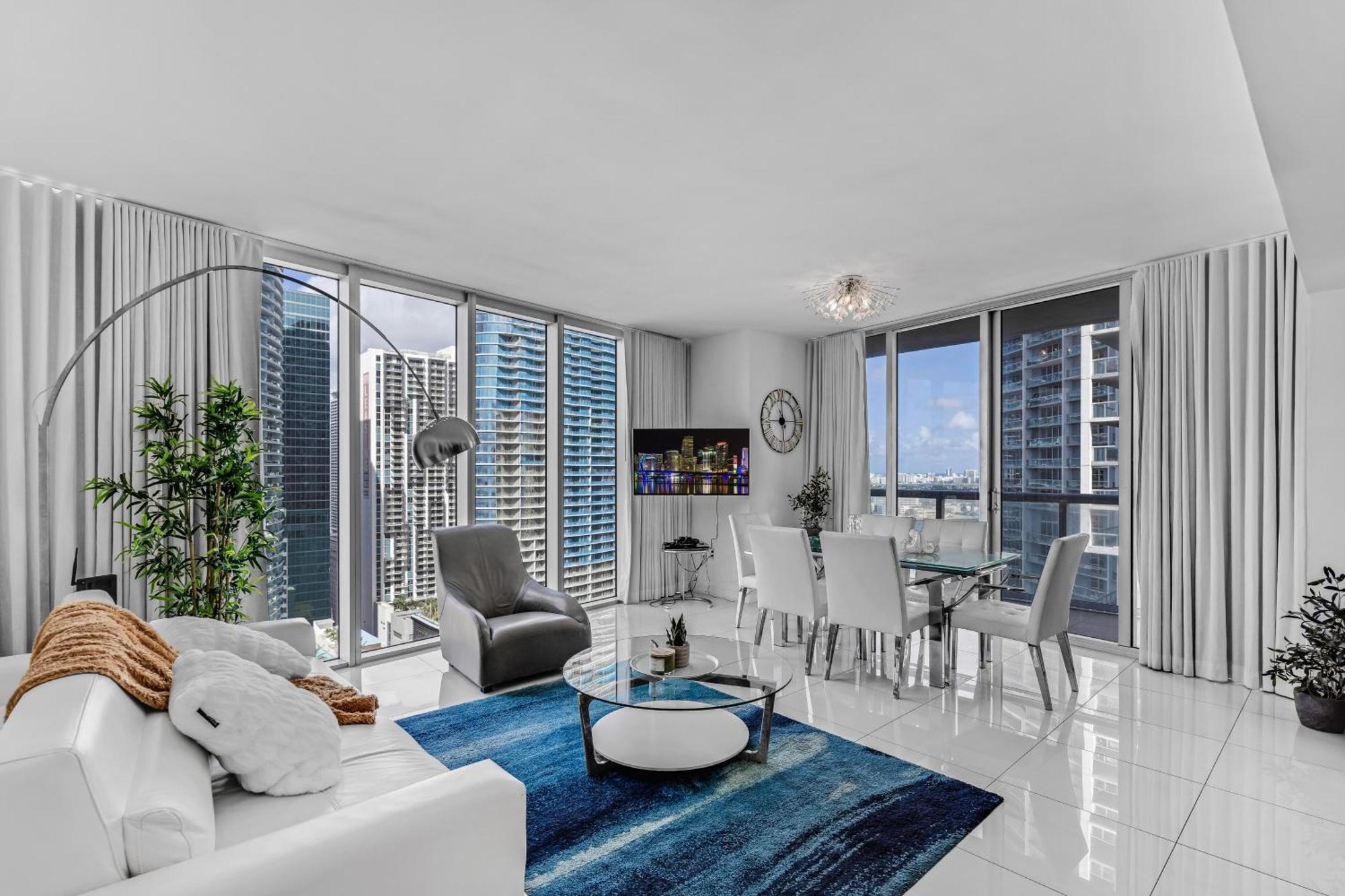 Luxurious Condo At Icon With Views Miami Kültér fotó