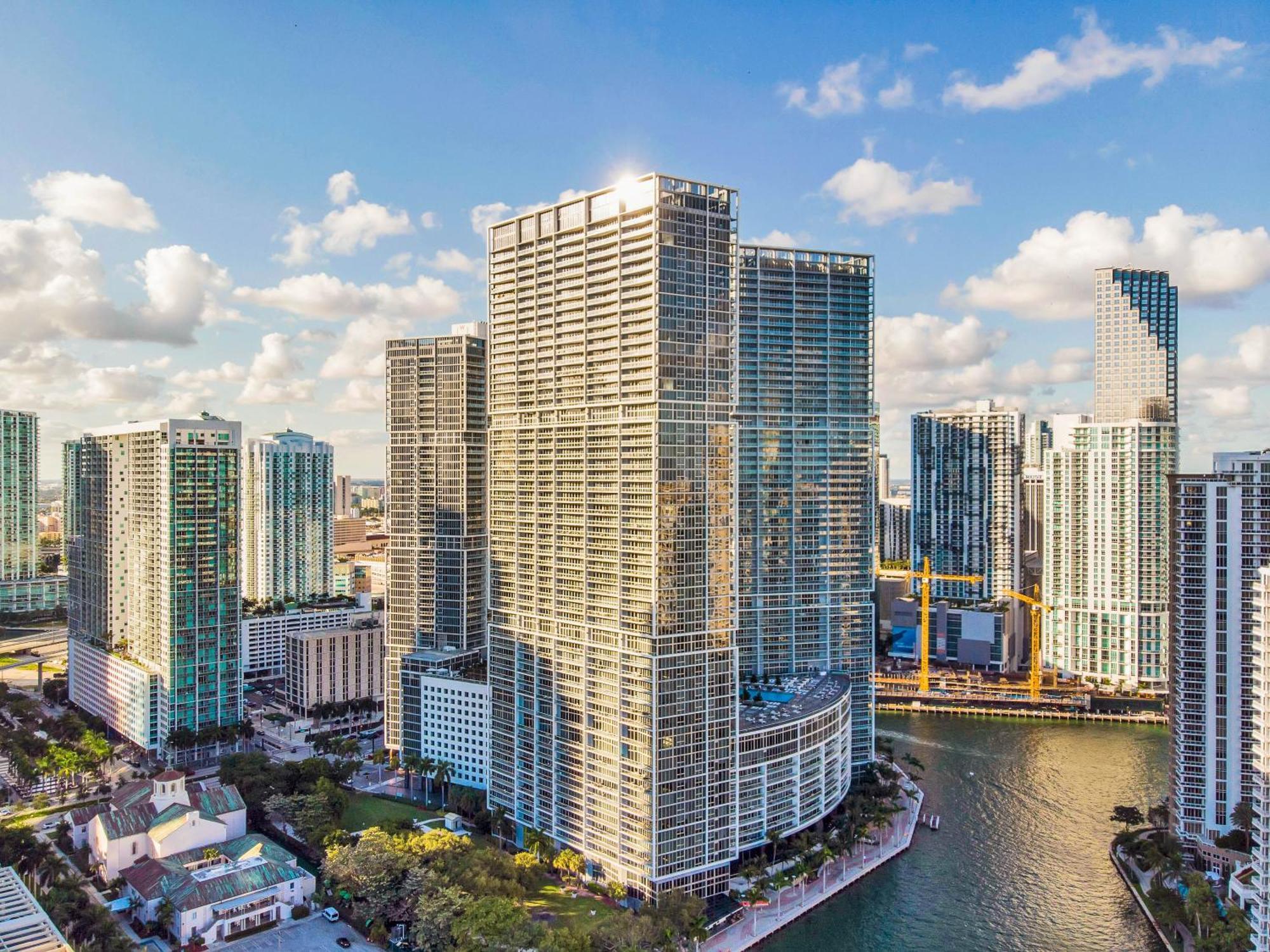 Luxurious Condo At Icon With Views Miami Kültér fotó