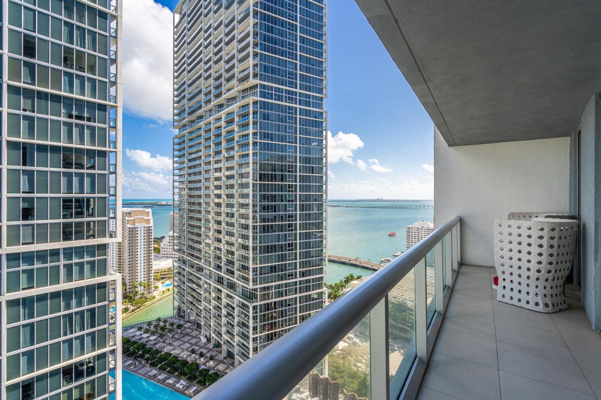 Luxurious Condo At Icon With Views Miami Kültér fotó
