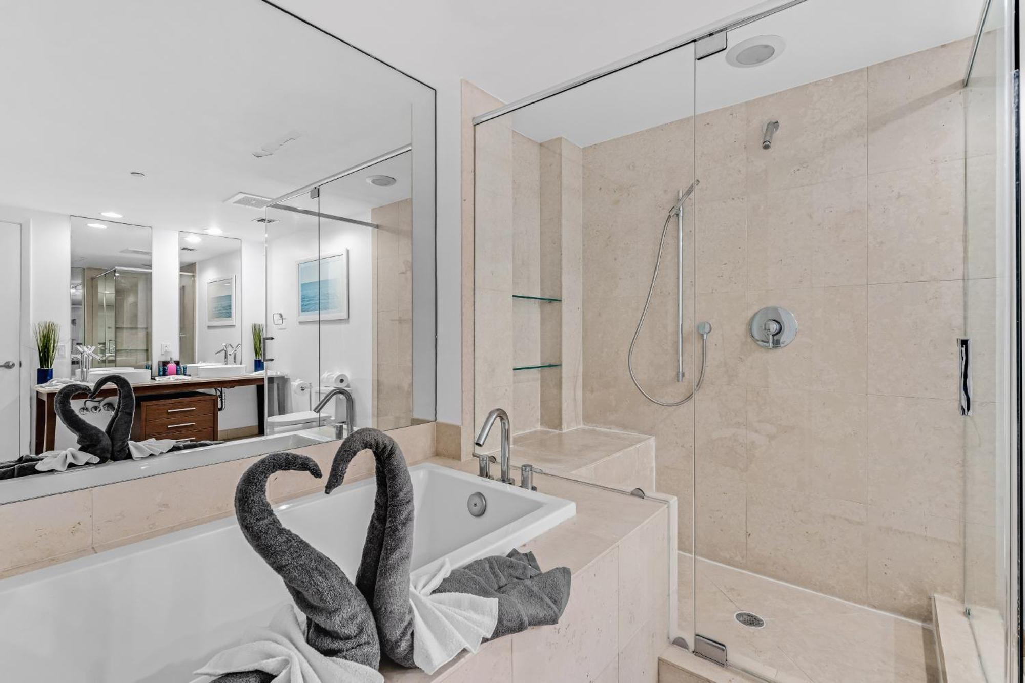 Luxurious Condo At Icon With Views Miami Kültér fotó